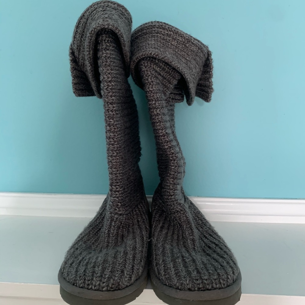 Ugg classic Cardy grey sweater boot 8